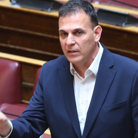 Ο Γιώργος Καραμέρος προσχώρησε στην ΕΛΑΣ του Αλέξη Τσίπρα – Η ανακοίνωση από το πλοίο