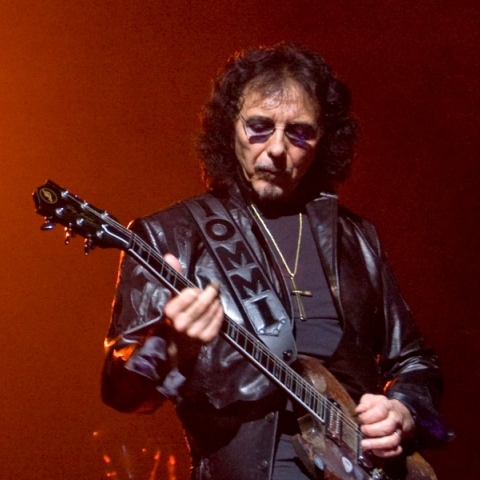 Ο θρυλικός κιθαρίστας των Black Sabbath, Τόνι Αϊόμι επιστρέφει με νέο σόλο άλμπουμ