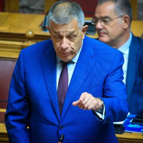 Διαβεβαιώσεις Ταχιάου για Κυψέλη: Κανένας κίνδυνος για κτίρια και πολίτες
