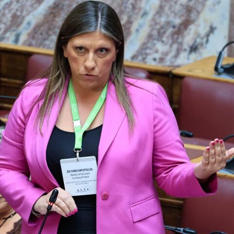 Κωνσταντοπούλου: «Στενές σχέσεις» ΠΑΣΟΚ - ΝΔ λόγω... Ανδρουλάκη και Σχοινά στο μπάσκετ