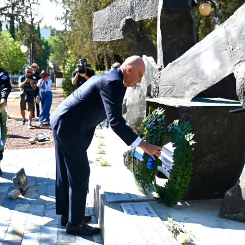 Δένδιας: Η Ελλάδα είναι και θα είναι εδώ και θα στέκεται πάντα δίπλα στην Κύπρο