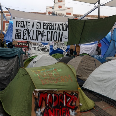 Ισπανία: Οργισμένοι οι πολίτες στους δρόμους  για τα ενοίκια - Σενάρια για πρόωρες εκλογές