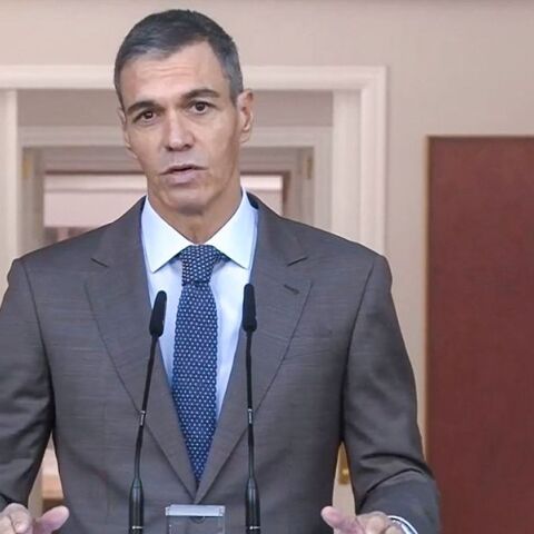 Explainer | Γιατί προκήρυξε πρόωρες εκλογές ο Σάντσεθ στην Ισπανία – Το πολιτικό στοίχημα της κάλπης
