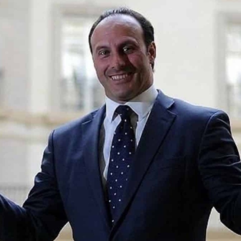 Ο Ραμόν Βέγκα υποψήφιος απέναντι στον Ινφαντίνο για την προεδρία της FIFA