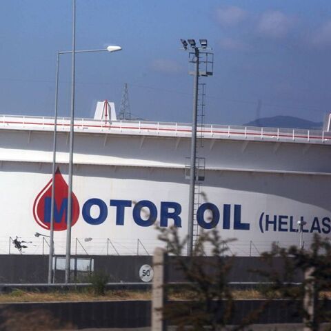 Έκρηξη έξω από τις εγκαταστάσεις της Motor Oil: 2 τραυματίες σε σοβαρή κατάσταση, έχουν διασωληνωθεί