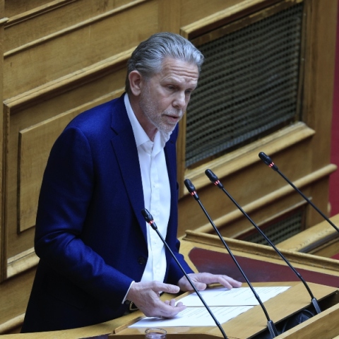 Γερουλάνος: Ποιος σας είπε ότι στην εξωτερική πολιτική η υποτέλεια εγγυάται την ασφάλεια;