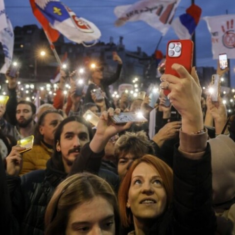 Yποστηρικτές του κόμματος «Φοιτητική Λίστα» στο Βελιγράδι