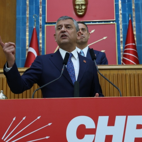 Σφοδρή επίθεση του αρχηγού της τουρκικής αντιπολίτευσης σε Ερντογάν και Φιντάν