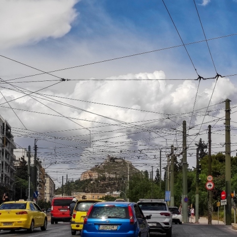 Ηλιόλουστος θα είναι ο καιρός σήμερα Σάββατο με αραιές νεφώσεις