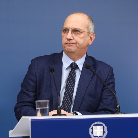 O Γιάννης Οικονόμου