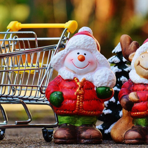 Την παραμονή Πρωτοχρονιάς σούπερ μάρκετ και καταστήματα κλείνουν στις 20:00