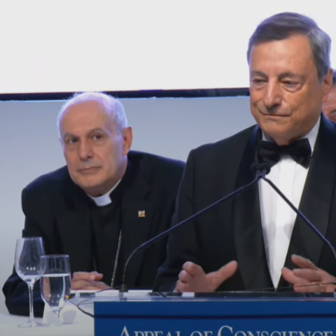 Το βραβείο World Statesman στον Μάριο Ντράγκι με επαινετική ομιλία του Χένρι Κίσινγκερ