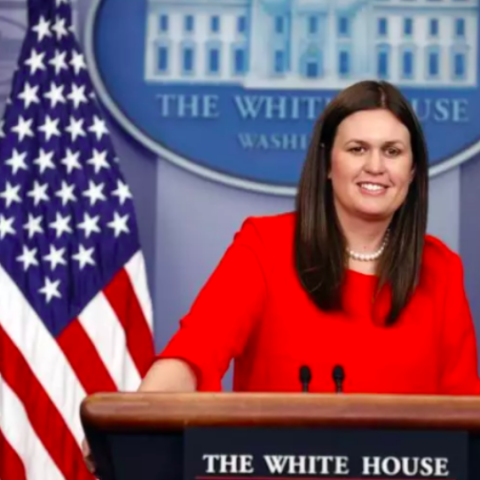 Σάρα Σάντερς: Εκλέγεται κυβερνήτρια του Άρκανσο η πρώην εκπρόσωπος Τύπου του Τραμπ