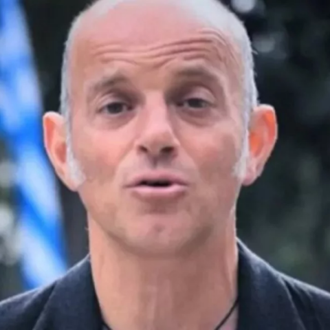 Ο 54χρονος δρομέας στο Μεσολόγγι, Βασίλης Ράπτης, πέθανε στο γήπεδο