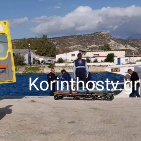 Ασθενοφόρο στον Ισθμό της Κορίνθου παραλαμβάνει τη σορό της γυναίκας που έπεσε από τη γέφυρα