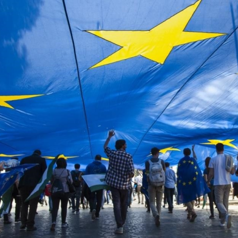 Το Qatargate κλονίζει την εμπιστοσύνη των νέων στην Ευρωπαϊκή Ένωση