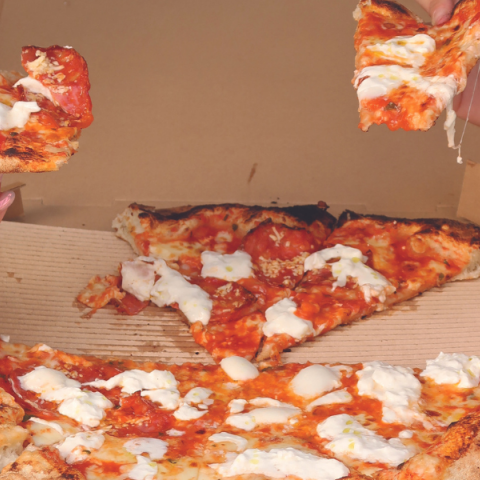 Mozzart Pizza: Η πίτσα που αγαπάμε 