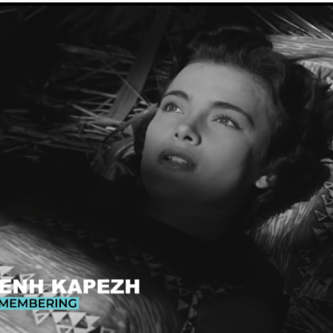 Τζένη Καρέζη