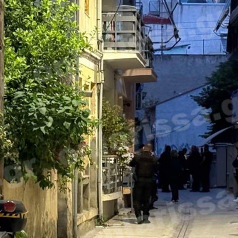 Τραγωδία στη Λάρισα: 21χρονος δολοφόνησε την μητέρα του μαζί με τον ξάδερφό του 