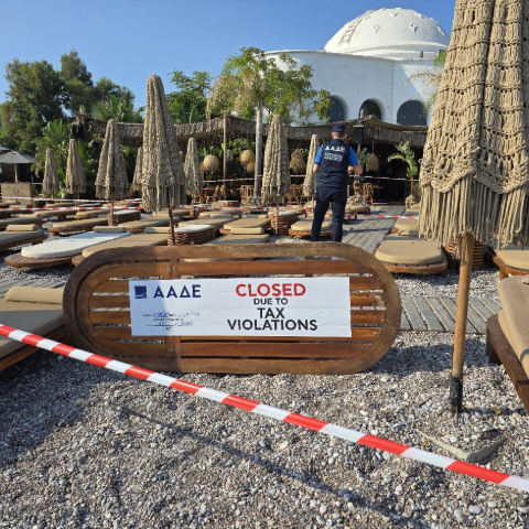 Λουκέτο και πρόστιμο 10.500 ευρώ από την ΑΑΔΕ σε γνωστό beach restaurant στη Ρόδο