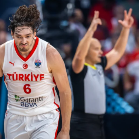 Eurobasket 2025: Εκτός προπόνησης ο Οσμάν – Αγώνας δρόμου για να αγωνιστεί την Παρασκευή