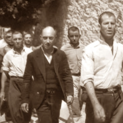 Καισαριανή: Διακόπηκε η δημοπρασία των φωτογραφιών με τους 200 εκτελεσθέντες - Οι πρώτες ταυτοποιήσεις