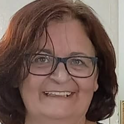 Η δασκάλα στην Ηλιούπολη