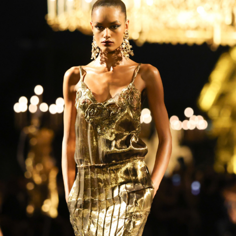 Saint Laurent: Τι συνέβη στο μυστηριώδες τελευταίο σόου του Βακαρέλο;