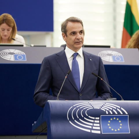 Ο Κυριάκος Μητσοτάκης στο βήμα του Ευρωκοινοβουλίου