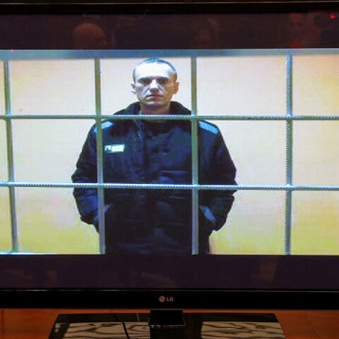 Ρωσία: Η κατάσταση του φυλακισμένου επικριτή του Κρεμλίνου Αλεξέι Ναβάλνι γίνεται επικίνδυνη, λέει ο επικεφαλής του επιτελείου του	