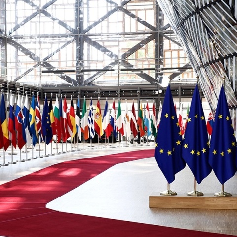 Πράγα: Εκτός κάδρου μία συνάντηση Μητσοτάκη – Ερντογάν