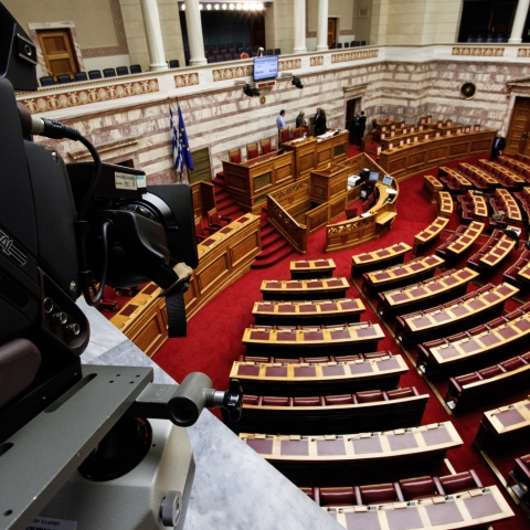 Γεραπετριτής: Η κυβέρνηση αποδέχεται την πρόκληση, αρχίζει η συζήτηση για την πρόταση μομφής