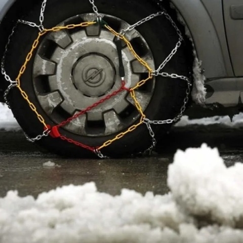 Κακοκαιρία Alexandros: Πού χρειάζονται αντιολισθητικές αλυσίδες