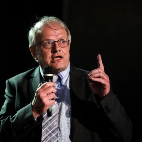 Ο Άκης Τσελέντης