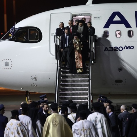 Άγιο Φως: H άφιξη στην Ελλάδα