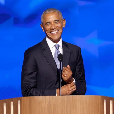 Ο Μπαράκ Ομπάμα αποκαλύπτει τα αγαπημένα του βιβλία, ταινίες και τραγούδια για το 2025 © EPA/Caroline Brehman