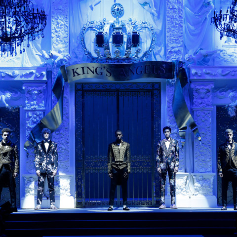 dolce-and-gabbana-fall-winter-2018-19-men-fashion-show-runway-110-2.jpeg