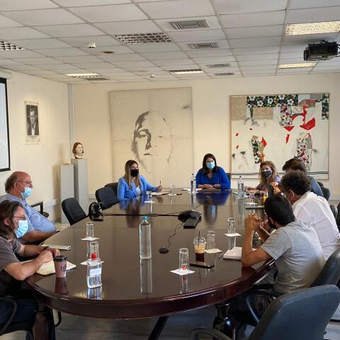 Συνάντηση της Νίκης Κεραμέως με εκπροσώπους της ΟΛΜΕ