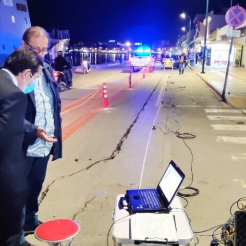 Ρωγμή στο λιμάνι της Χίου