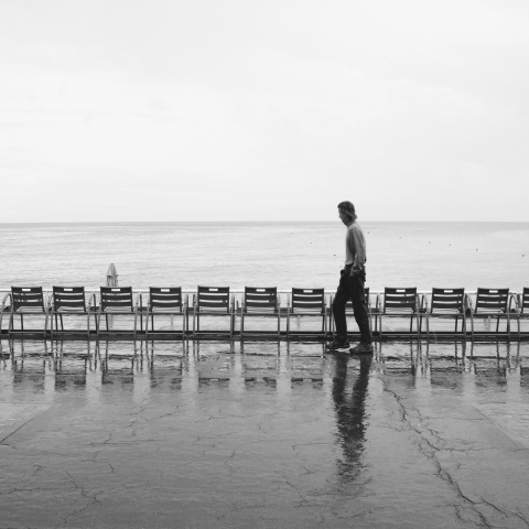 Φωτογραφία στο εξώφυλλο της συλλογής Ποιήματα του Ηλία Ευθυμιόπουλου