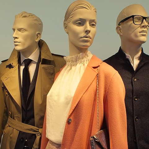 shopping-mannequins-the-total-business.jpeg