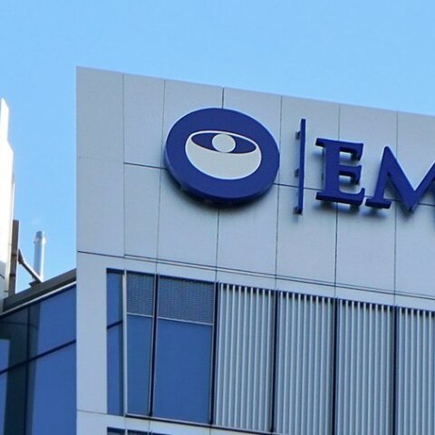 Μετάλλαξη Όμικρον – EMA: Εντός 3 ή 4 μηνών η έγκριση νέων εμβολίων, αν χρειαστούν