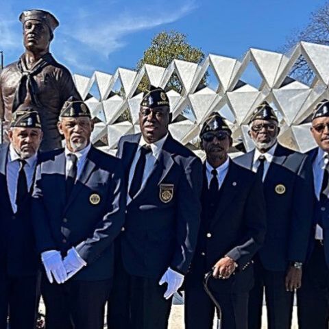 ΗΠΑ/Γαλλία: Ιππότης της Λεγεώνας της Τιμής ονομάστηκε αιωνόβιος Αφροαμερικανός που συμμετείχε στην Απόβαση στη Νορμανδία