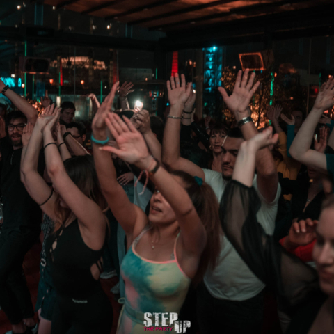 Step up the party στο Ο2