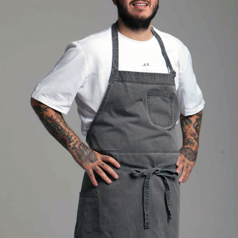 Άνταμ Κοντοβάς