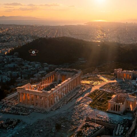 Δηµήτρης Καλύβας