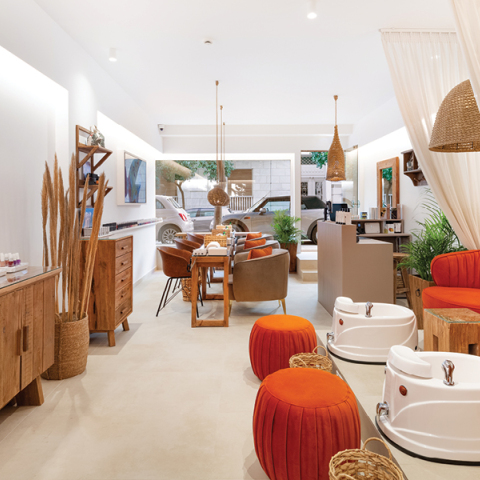 Hey You Nails (& champagne)