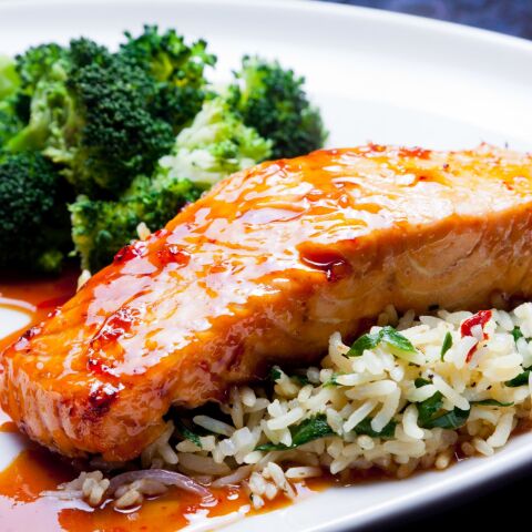 Σολομός με μπρόκολο