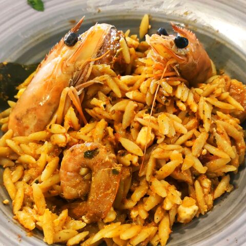 Γαρίδες γιουβέτσι με φέτα