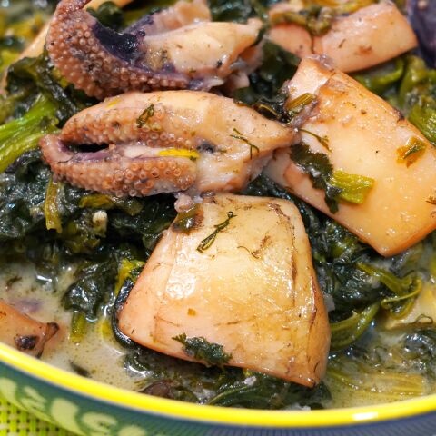 Σουπιές με σπανάκι